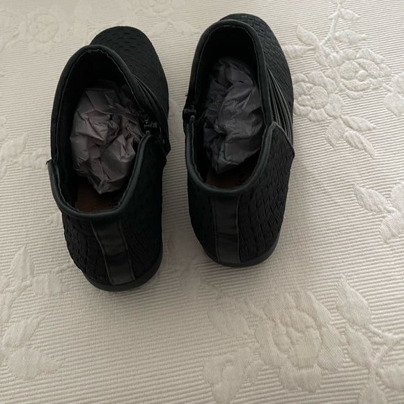 The Kayla Bootie - Picture 5 of 7